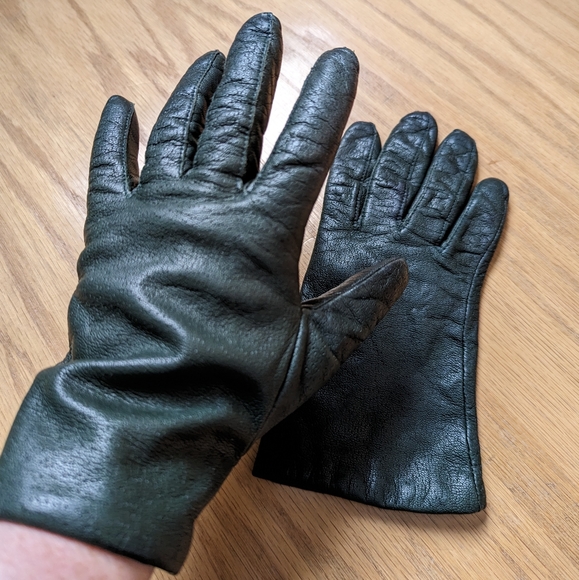 Vintage Leather Driving Gloves - Picture 2 of 4